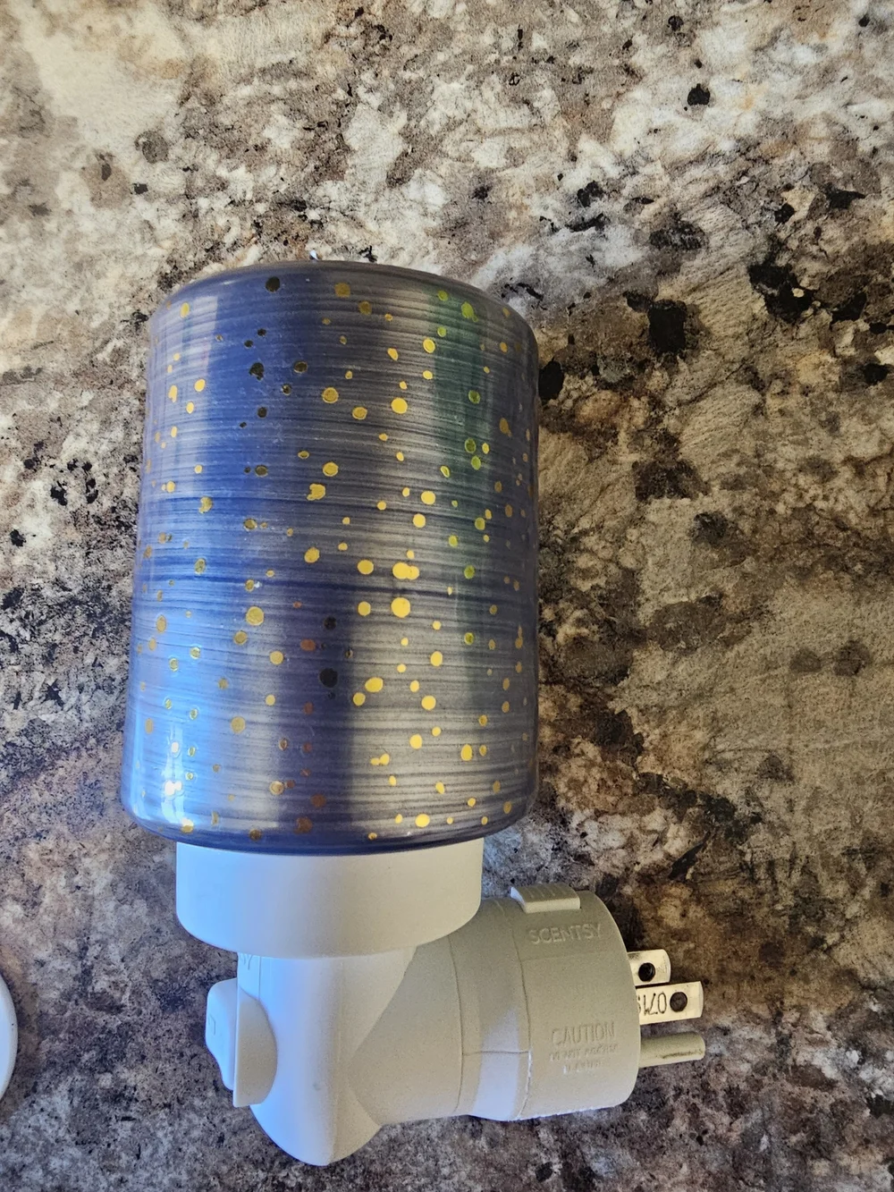 SCENTSY warmer Believe In Your Dreams Plug-In -